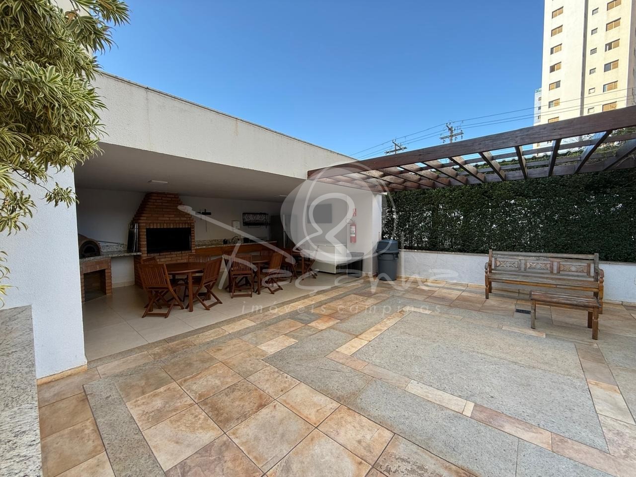Apartamento para alugar com 3 quartos, 117m² - Foto 29