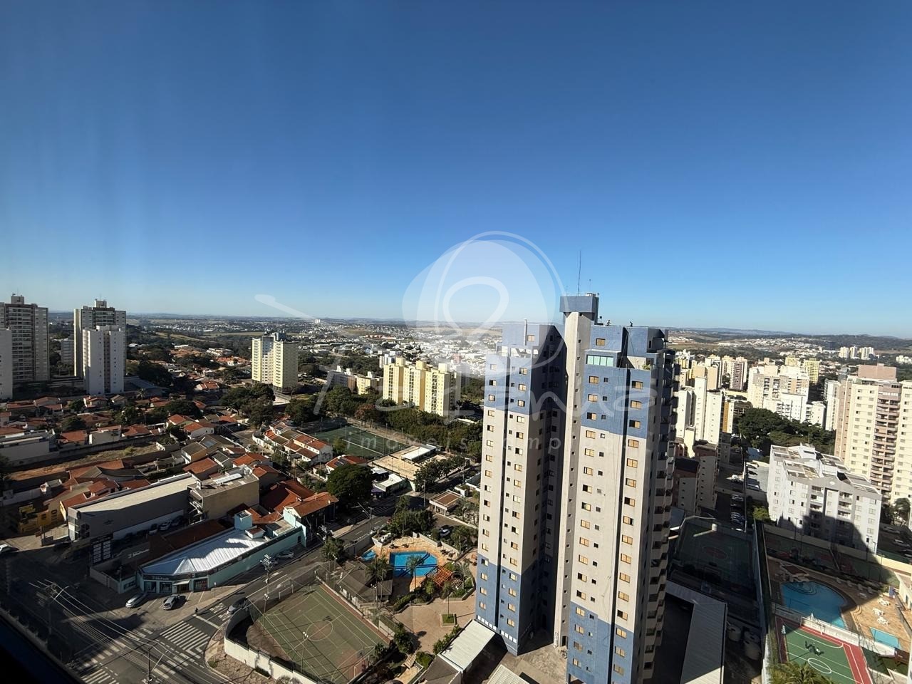 Apartamento para alugar com 3 quartos, 117m² - Foto 8