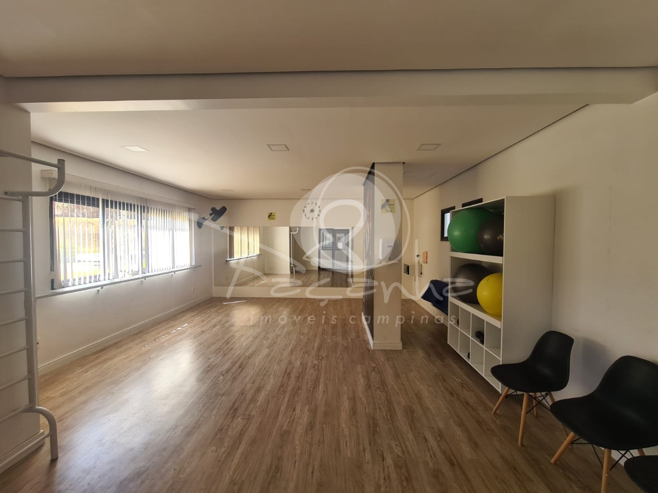 Apartamento à venda com 3 quartos, 77m² - Foto 35