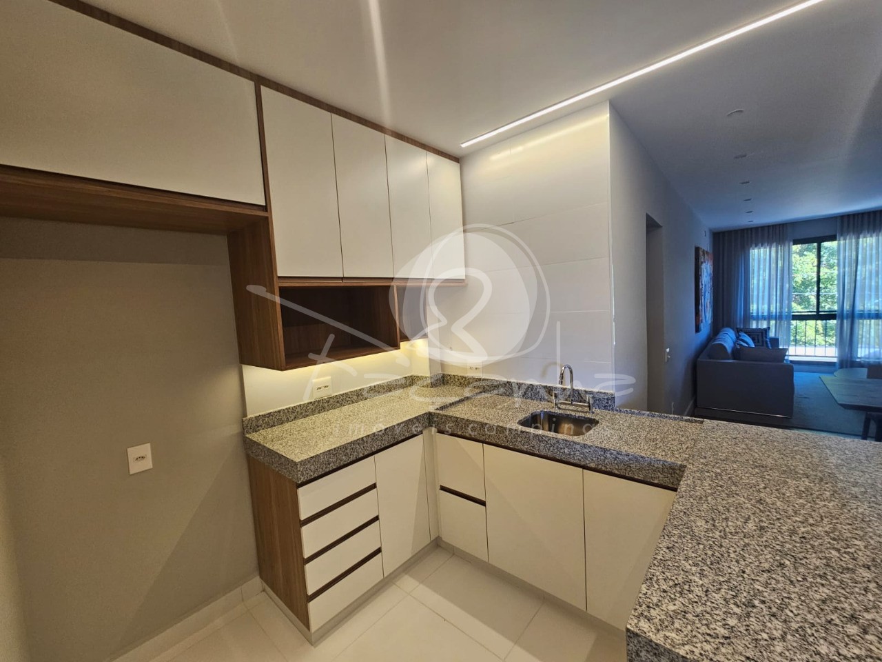 Apartamento à venda e aluguel com 2 quartos, 76m² - Foto 8