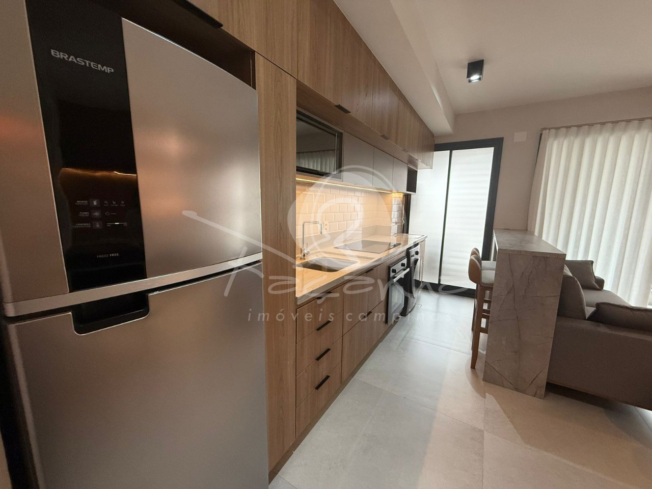 Apartamento para alugar com 1 quarto, 57m² - Foto 13