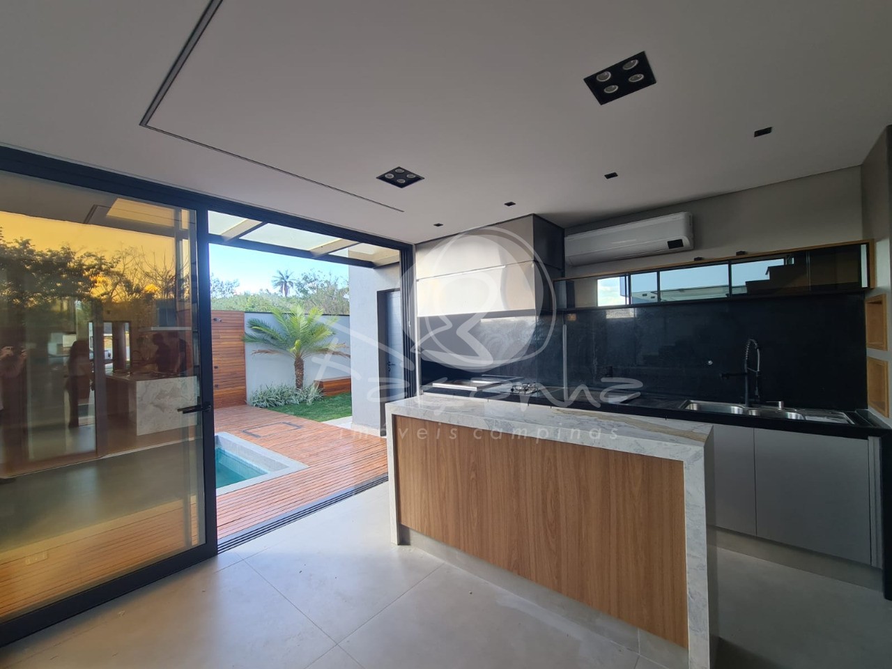 Casa de Condomínio à venda com 3 quartos, 300m² - Foto 33