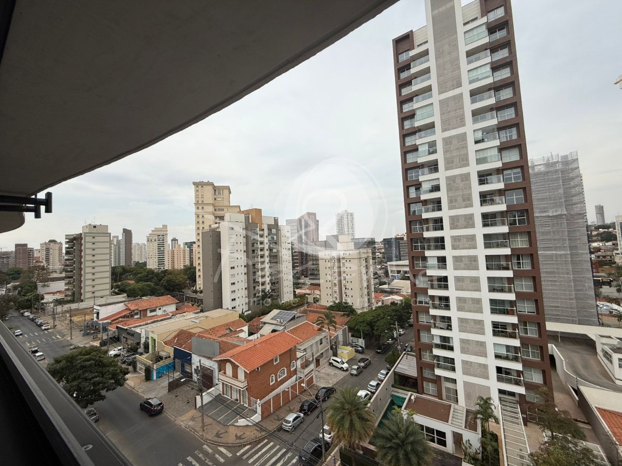 Apartamento para alugar com 1 quarto, 57m² - Foto 11