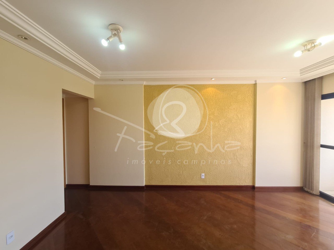 Apartamento à venda com 3 quartos, 77m² - Foto 4