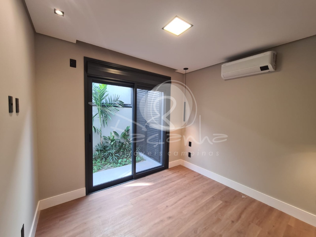 Casa de Condomínio à venda com 3 quartos, 300m² - Foto 11