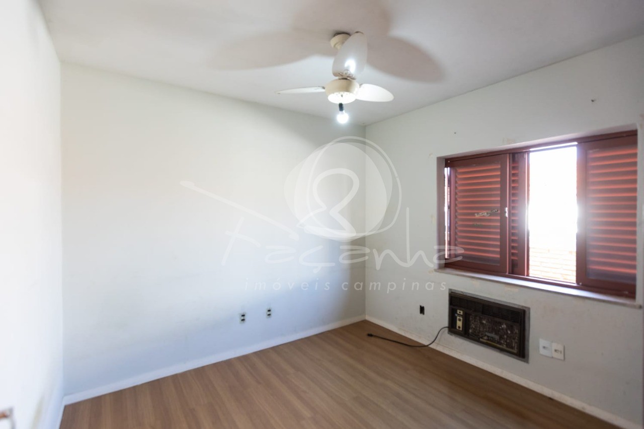 Casa à venda com 3 quartos, 233m² - Foto 12