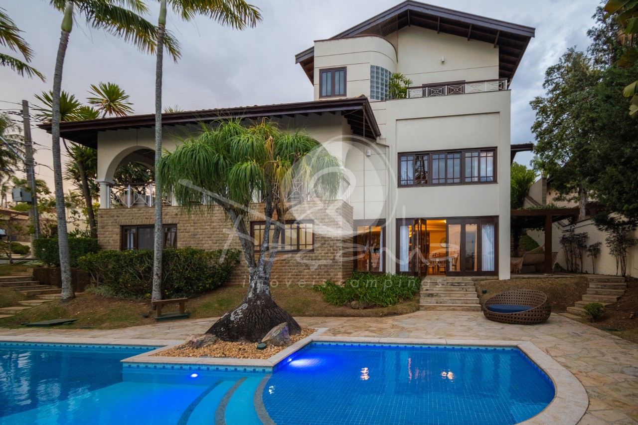 Casa de Condomínio à venda com 4 quartos, 750m² - Foto 1