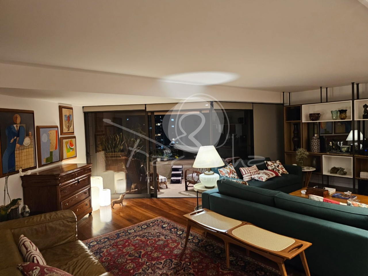 Apartamento, 4 quartos, 246 m² - Foto 1