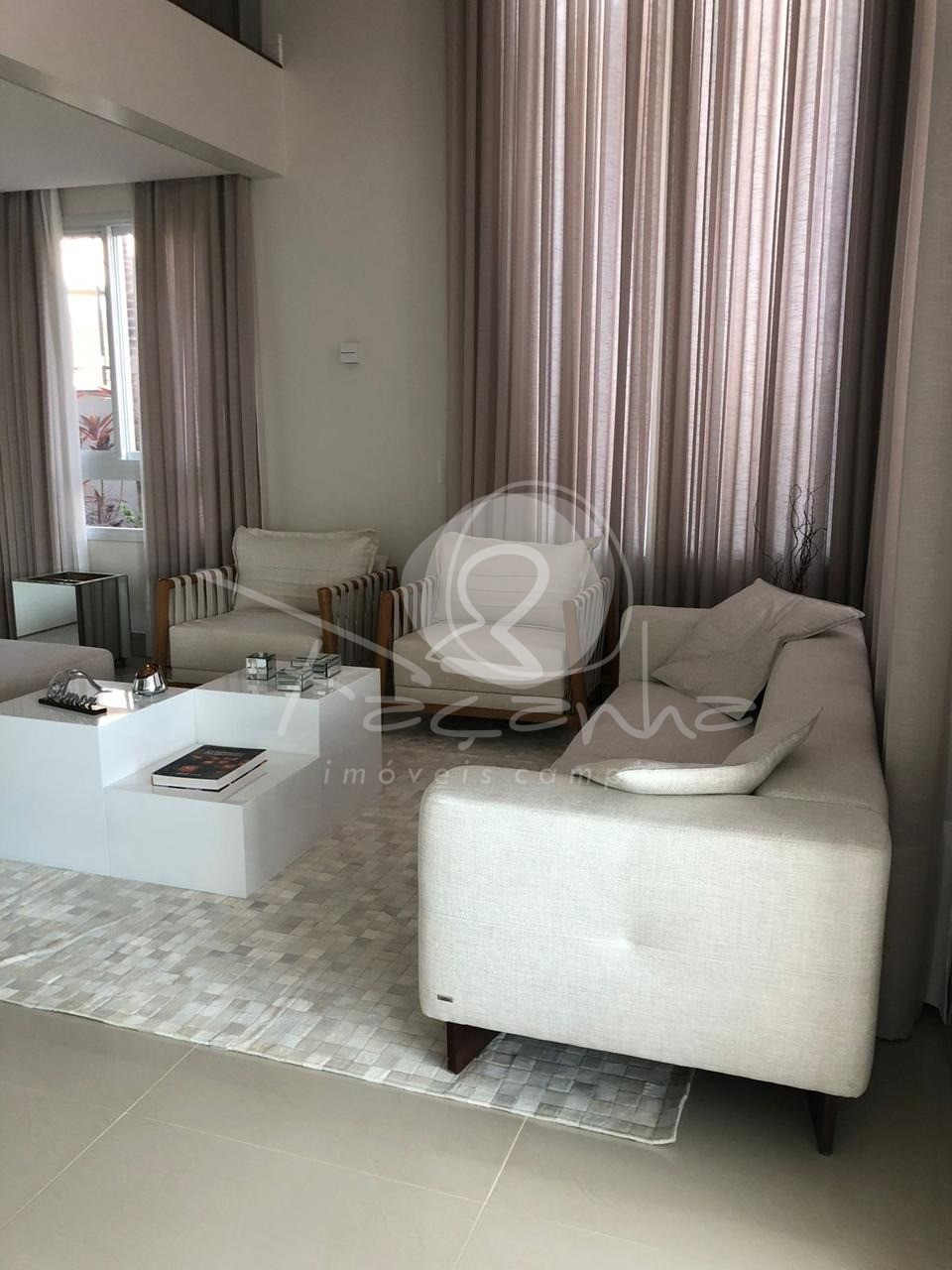 Casa de Condomínio para alugar com 4 quartos, 615m² - Foto 4
