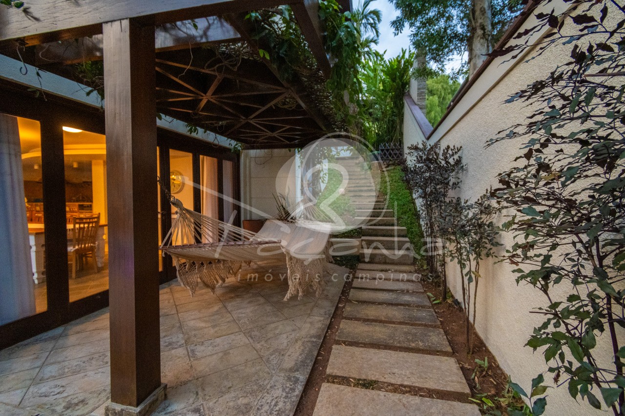 Casa de Condomínio à venda com 4 quartos, 750m² - Foto 97