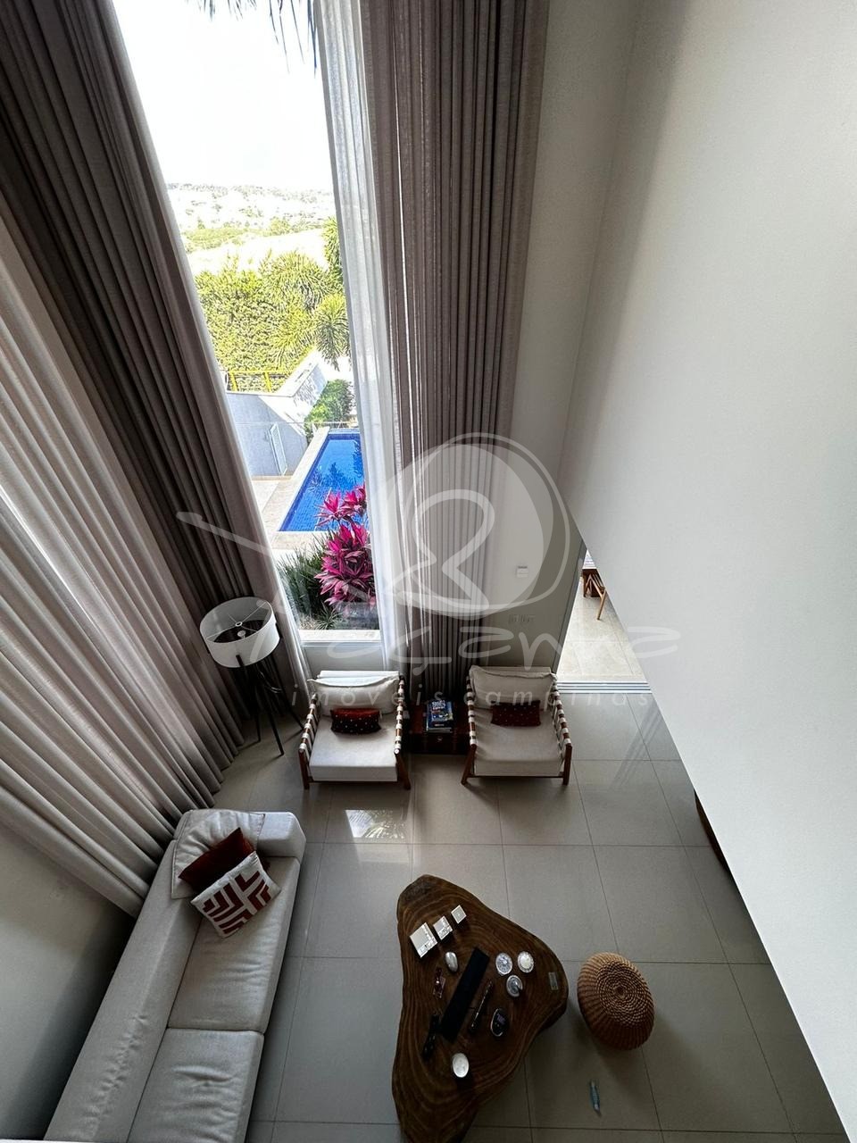 Casa de Condomínio para alugar com 4 quartos, 615m² - Foto 5
