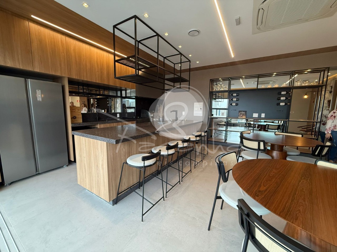 Apartamento para alugar com 1 quarto, 57m² - Foto 29