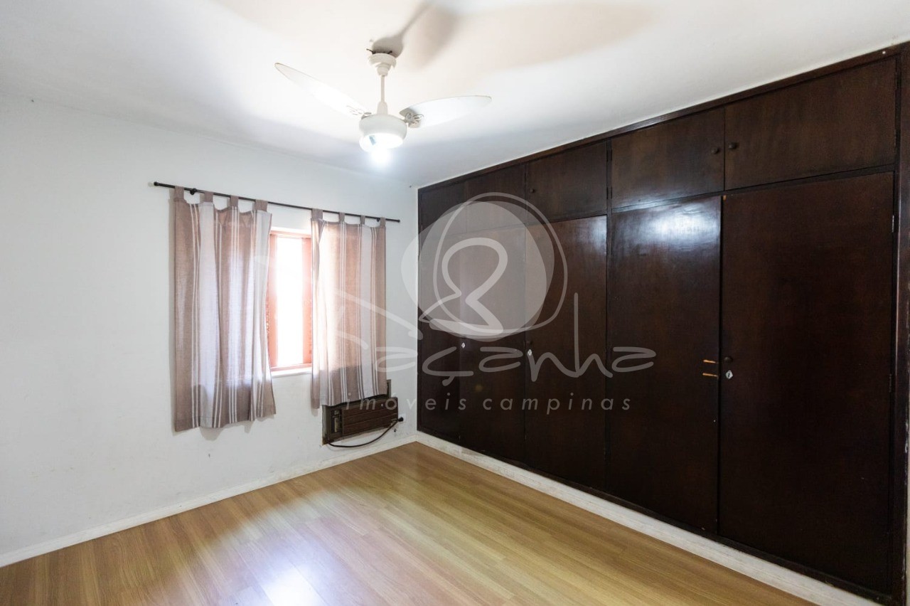 Casa à venda com 3 quartos, 233m² - Foto 10