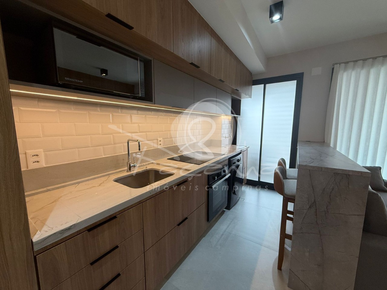 Apartamento para alugar com 1 quarto, 57m² - Foto 14