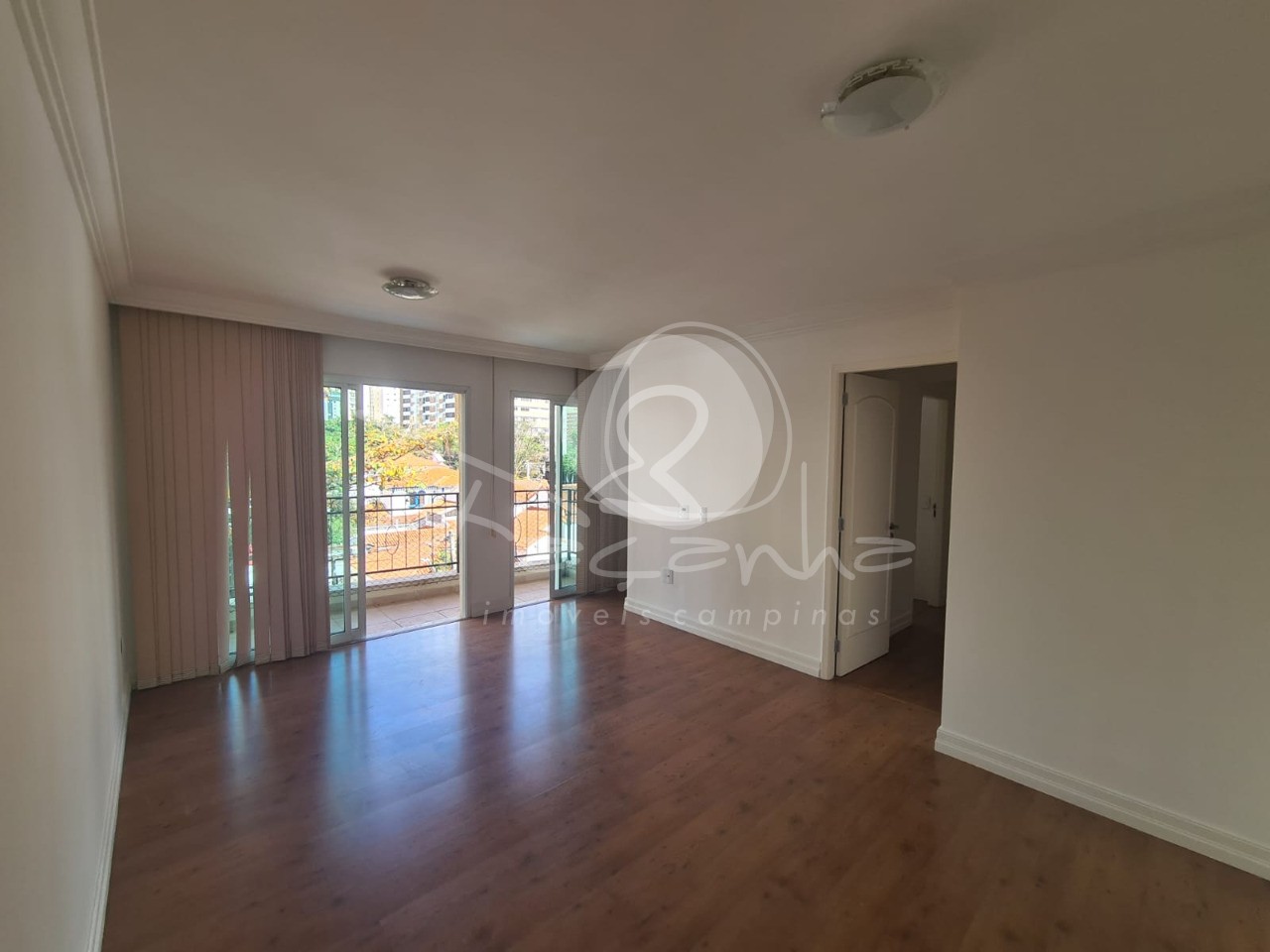 Apartamento para alugar com 3 quartos, 74m² - Foto 2
