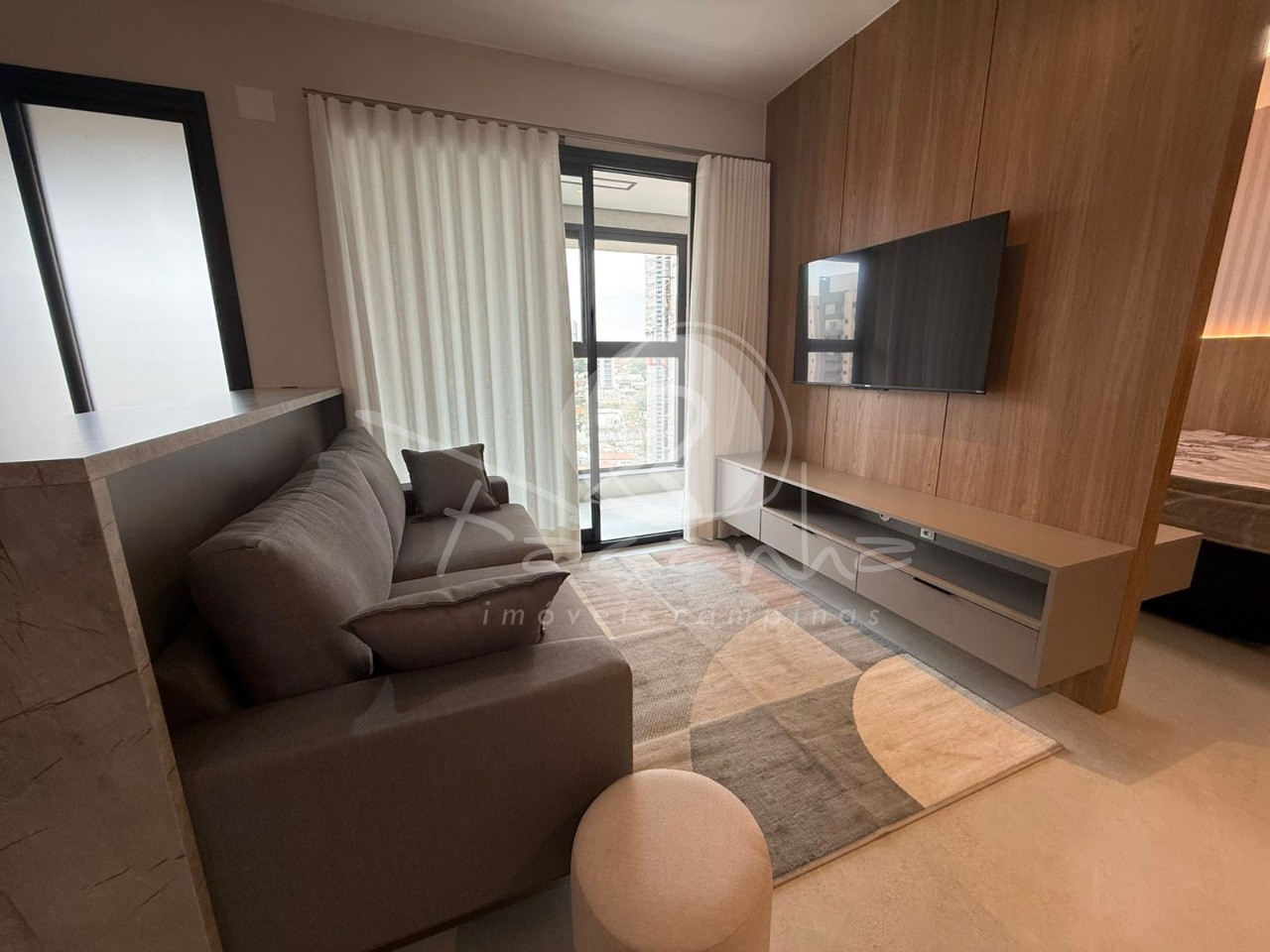 Apartamento para alugar com 1 quarto, 57m² - Foto 1