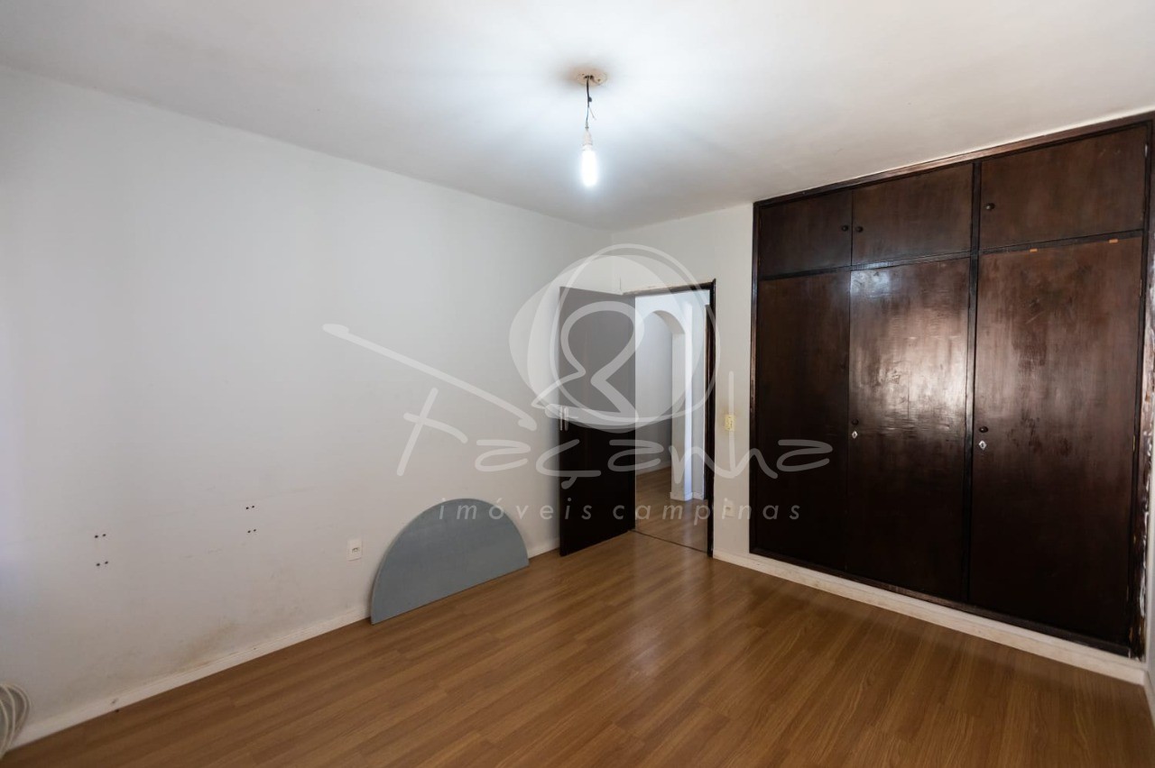 Casa à venda com 3 quartos, 233m² - Foto 11
