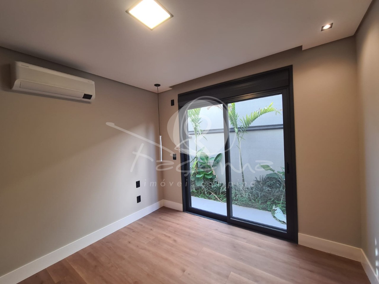Casa de Condomínio à venda com 3 quartos, 300m² - Foto 17