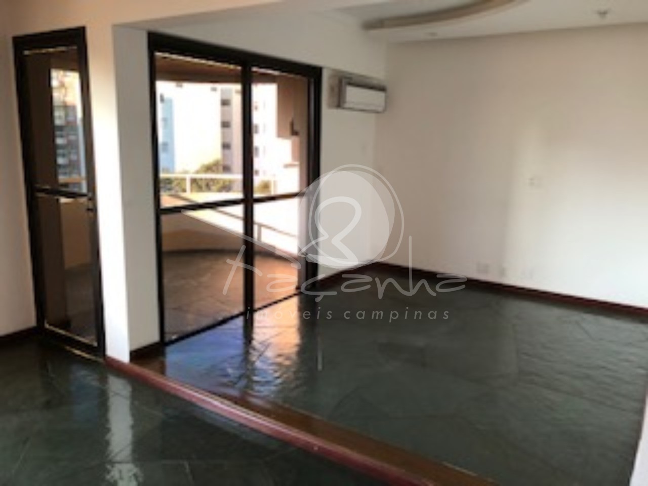 Apartamento, 3 quartos, 160 m² - Foto 1