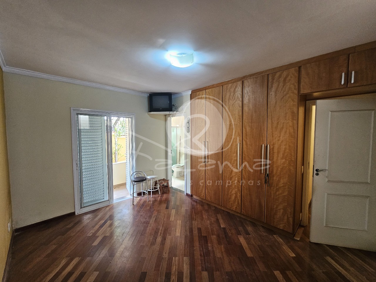 Casa de Condomínio à venda com 4 quartos, 290m² - Foto 5
