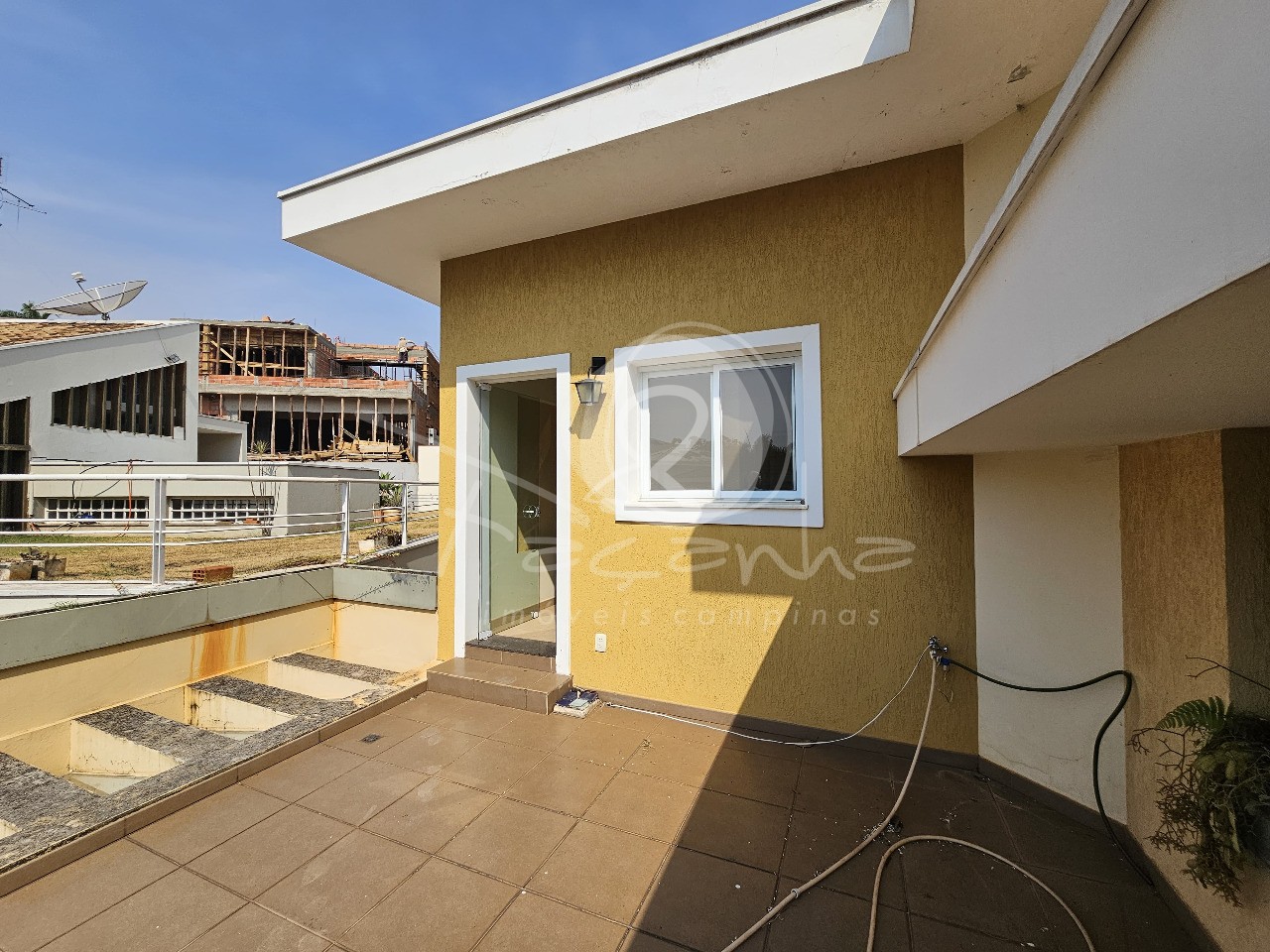 Casa de Condomínio à venda com 4 quartos, 290m² - Foto 25