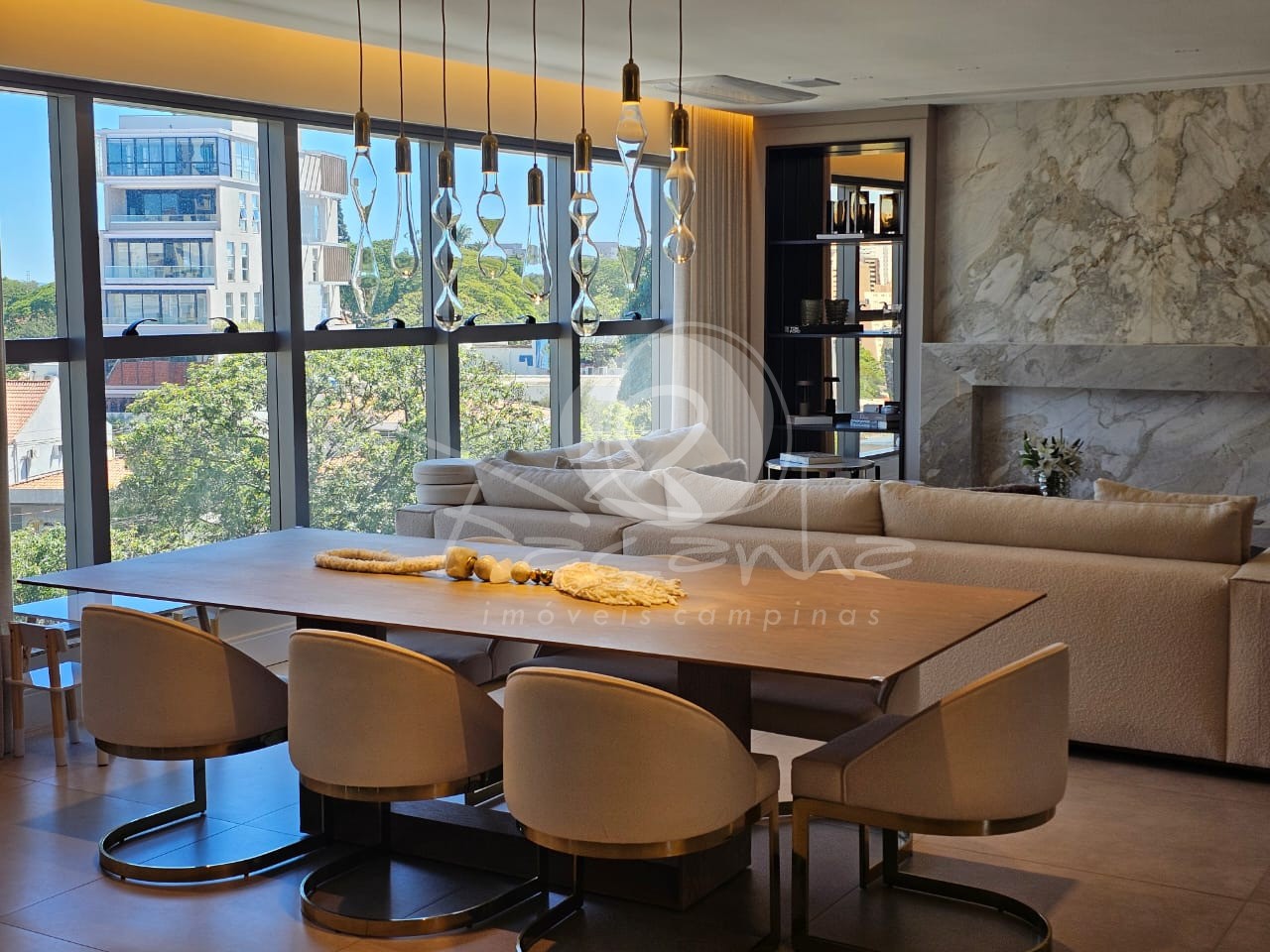 Apartamento, 3 quartos, 220 m² - Foto 1