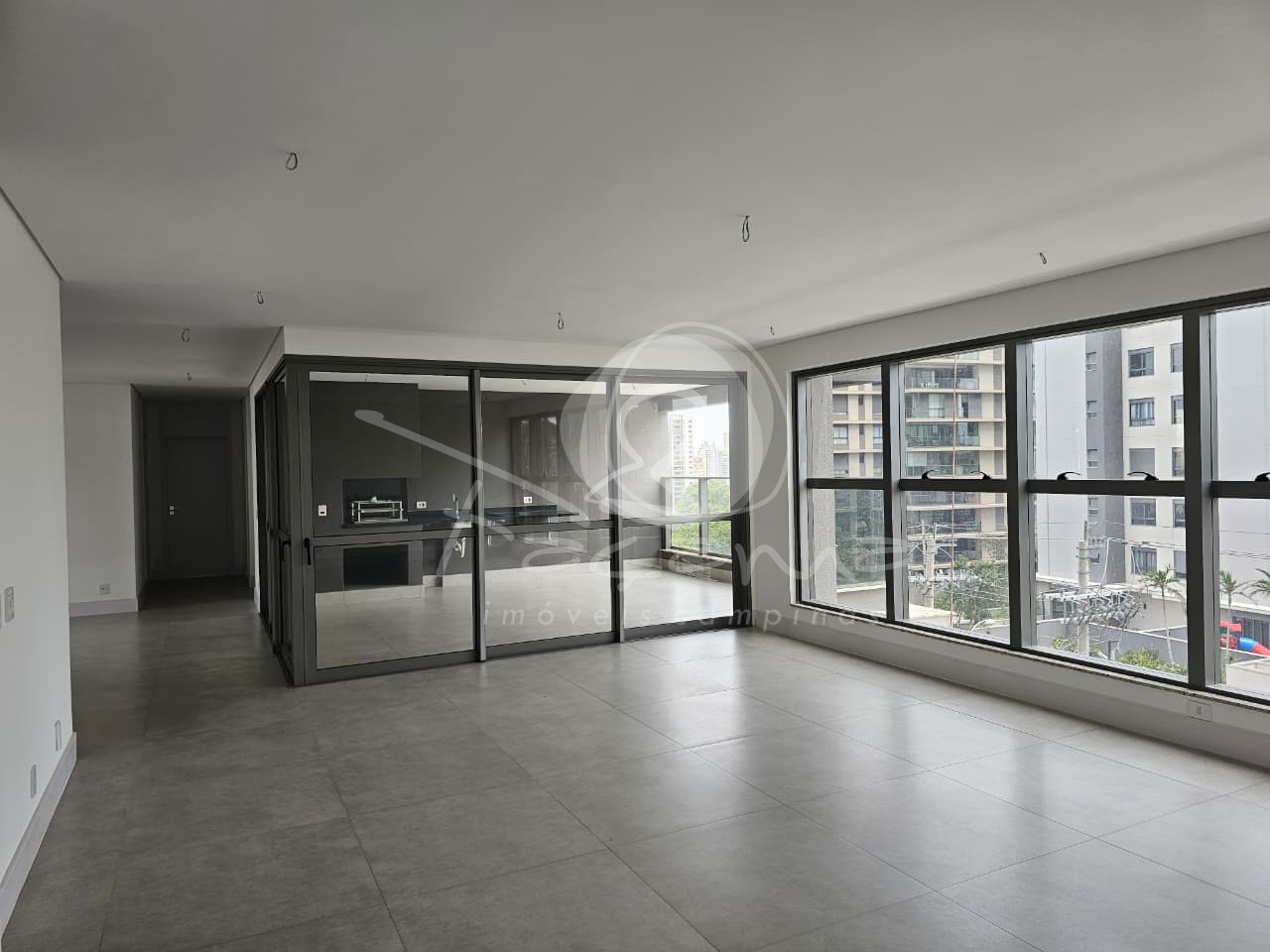 Apartamento, 3 quartos, 220 m² - Foto 1