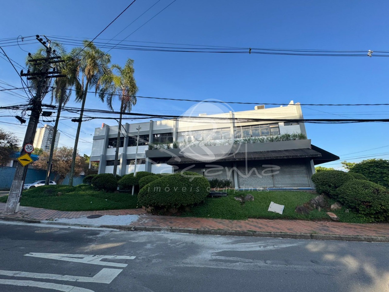 Prédio Inteiro, 800 m² - Foto 1