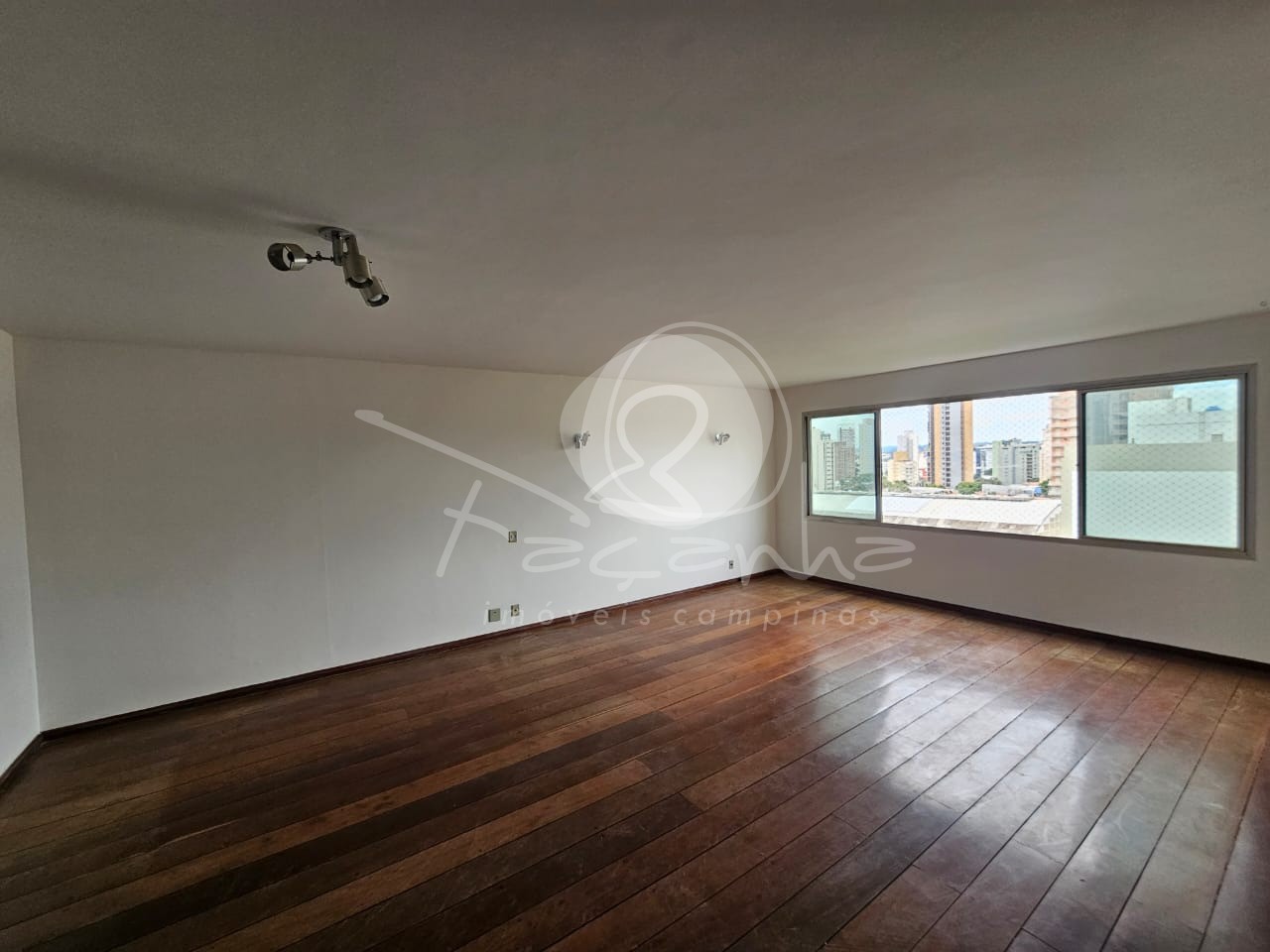 Apartamento, 4 quartos, 200 m² - Foto 1