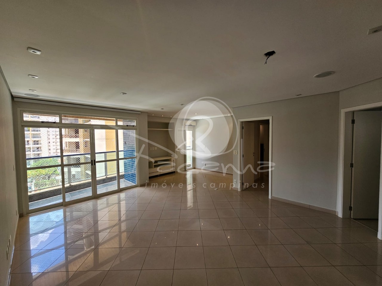 Apartamento, 3 quartos, 100 m² - Foto 1