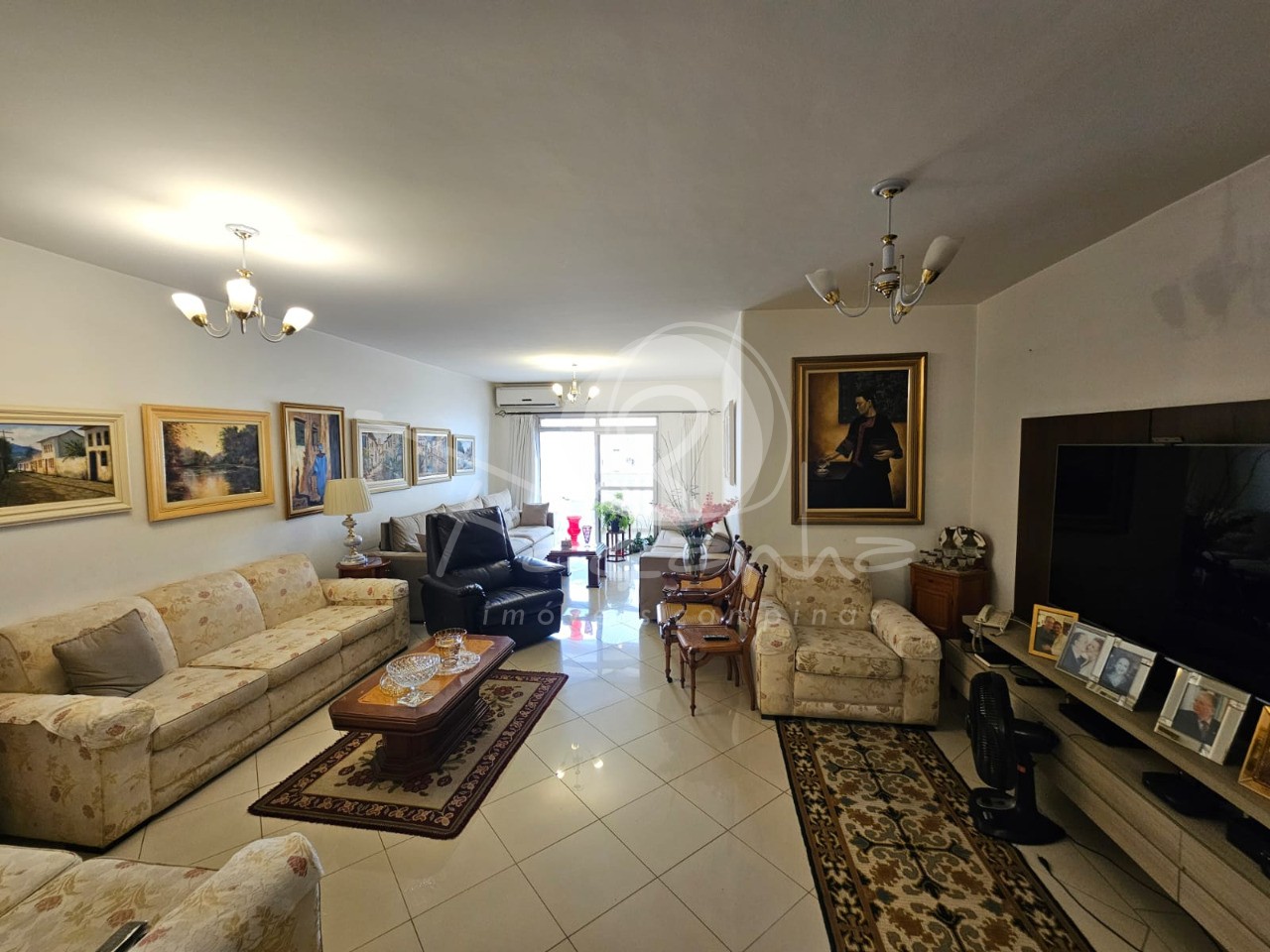 Apartamento, 3 quartos, 130 m² - Foto 1