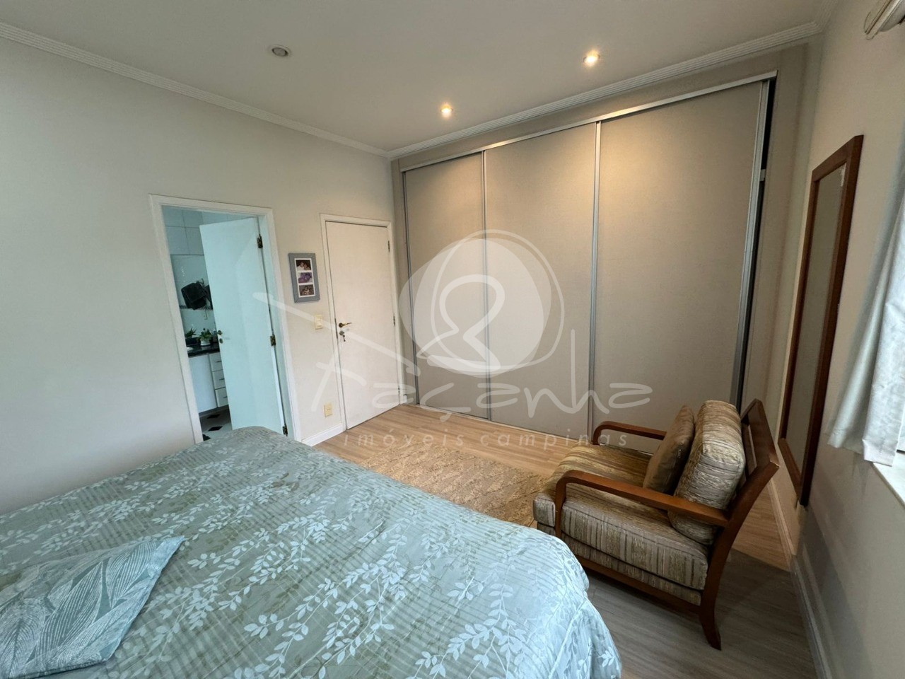 Casa, 4 quartos, 269 m² - Foto 19