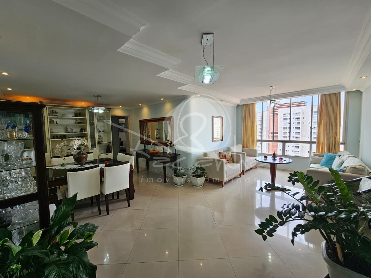 Apartamento, 3 quartos, 145 m² - Foto 1