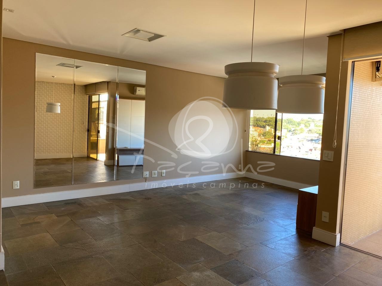 Cobertura, 3 quartos, 217 m² - Foto 1