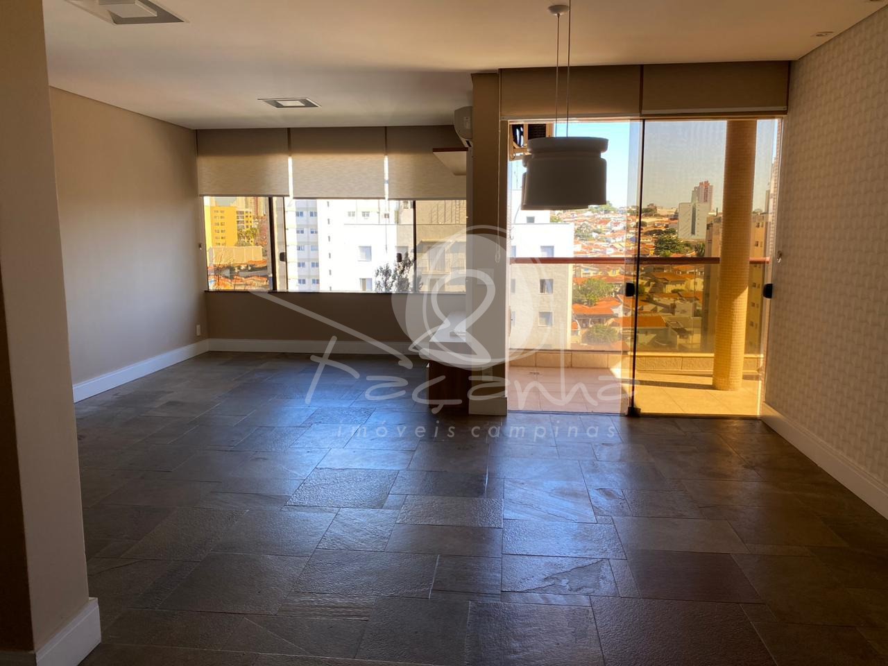 Cobertura, 3 quartos, 217 m² - Foto 2