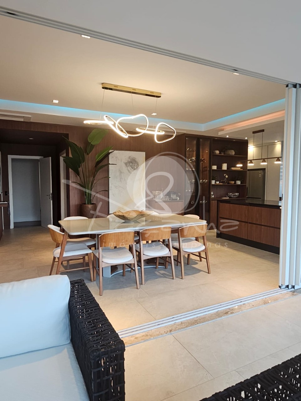 Apartamento, 3 quartos, 256 m² - Foto 2