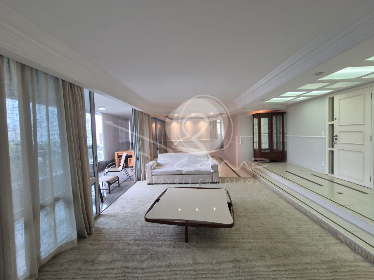 Apartamento, 3 quartos, 220 m² - Foto 2
