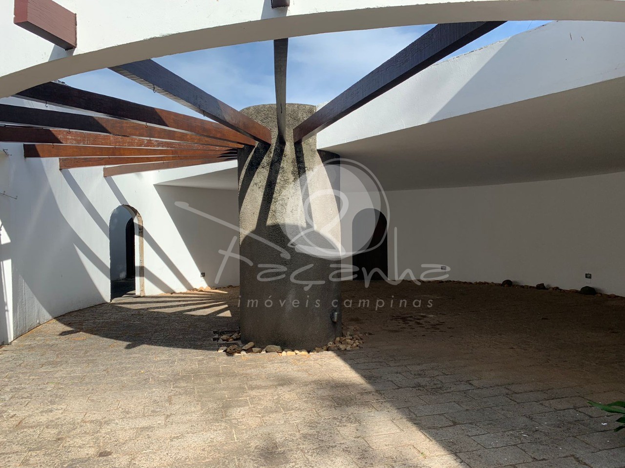 Prédio Inteiro, 560 m² - Foto 1