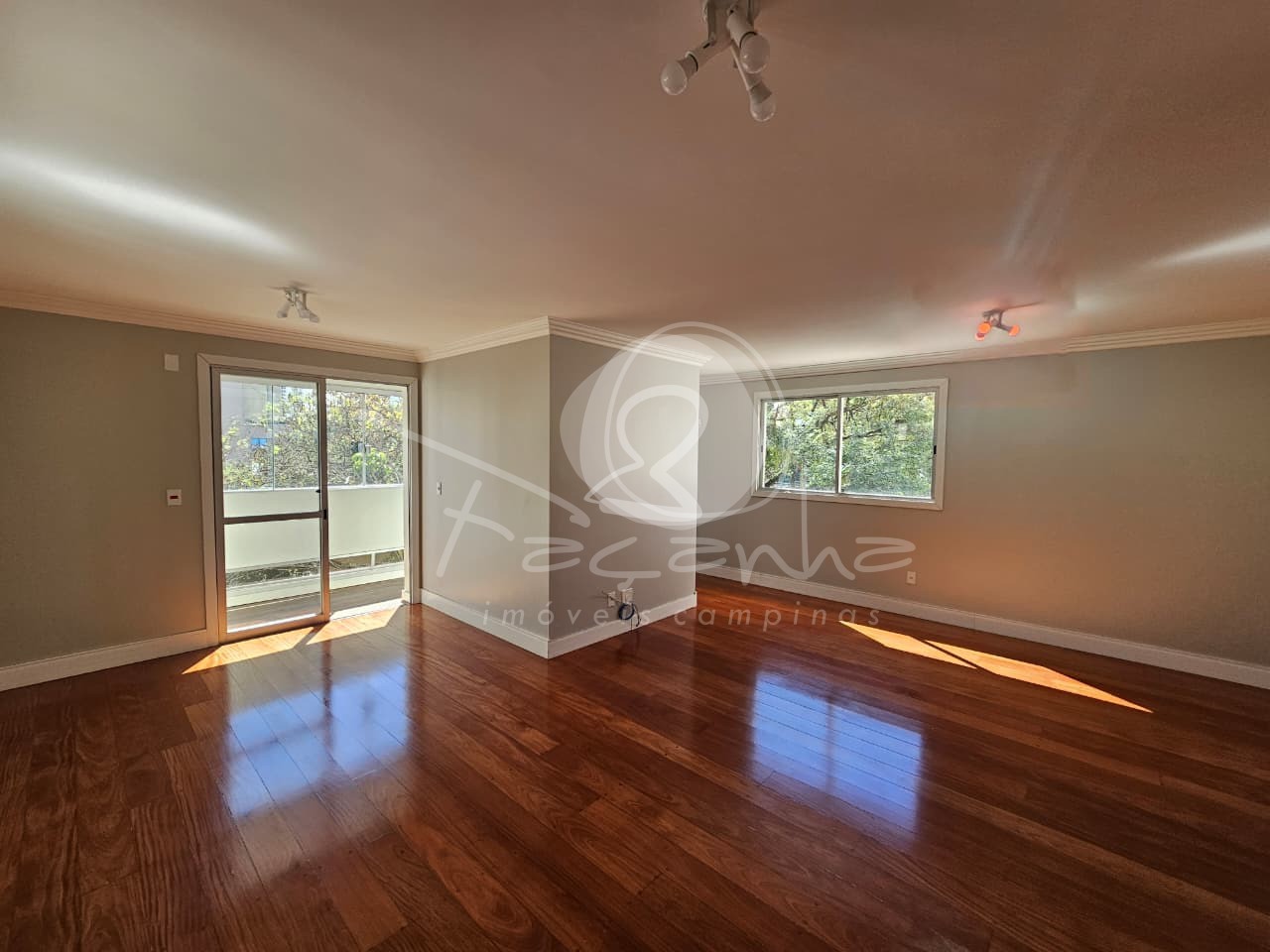 Apartamento, 3 quartos, 140 m² - Foto 1