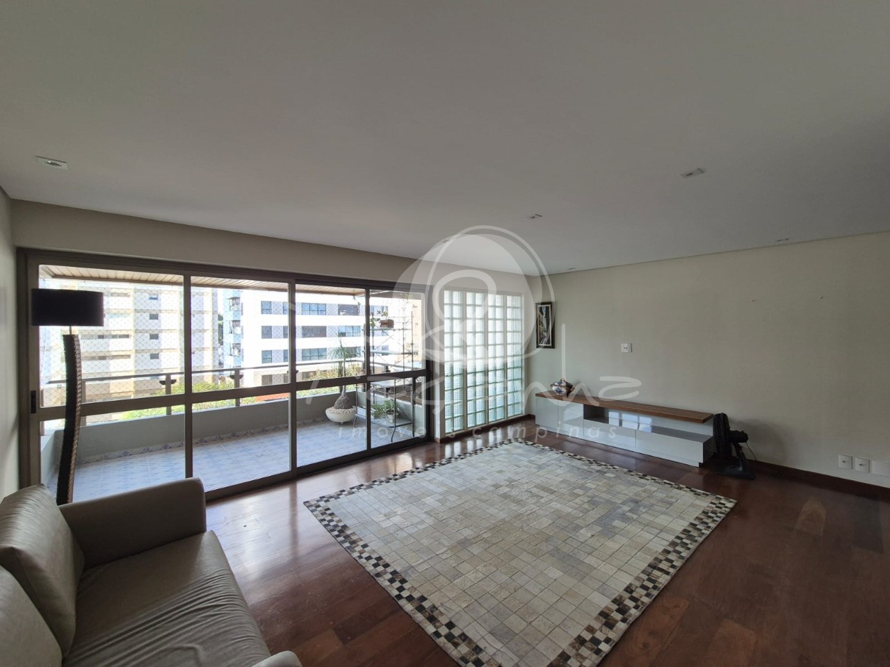 Apartamento, 3 quartos, 190 m² - Foto 2