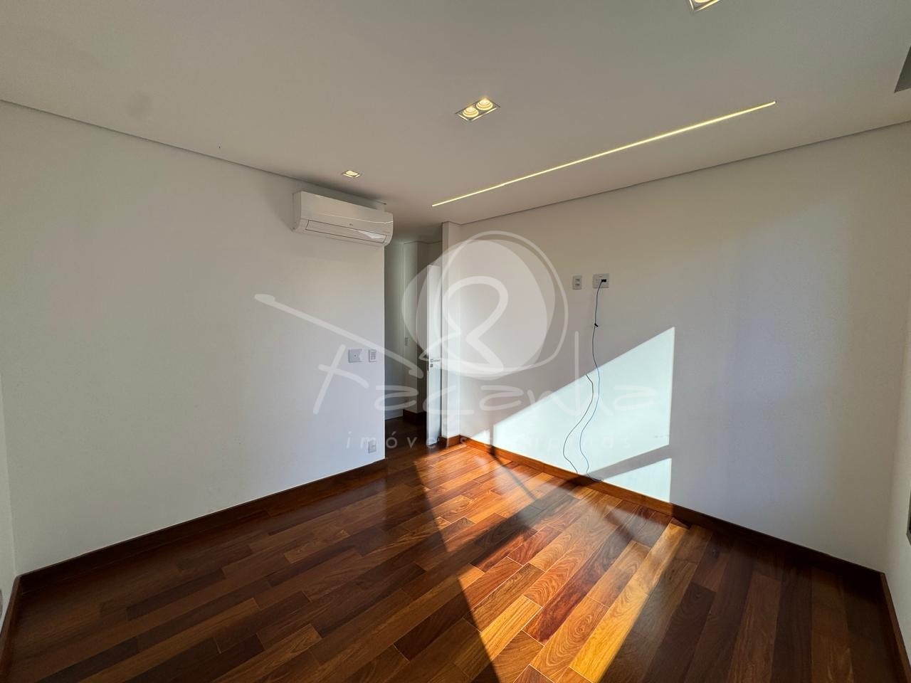 Apartamento, 3 quartos, 170 m² - Foto 12
