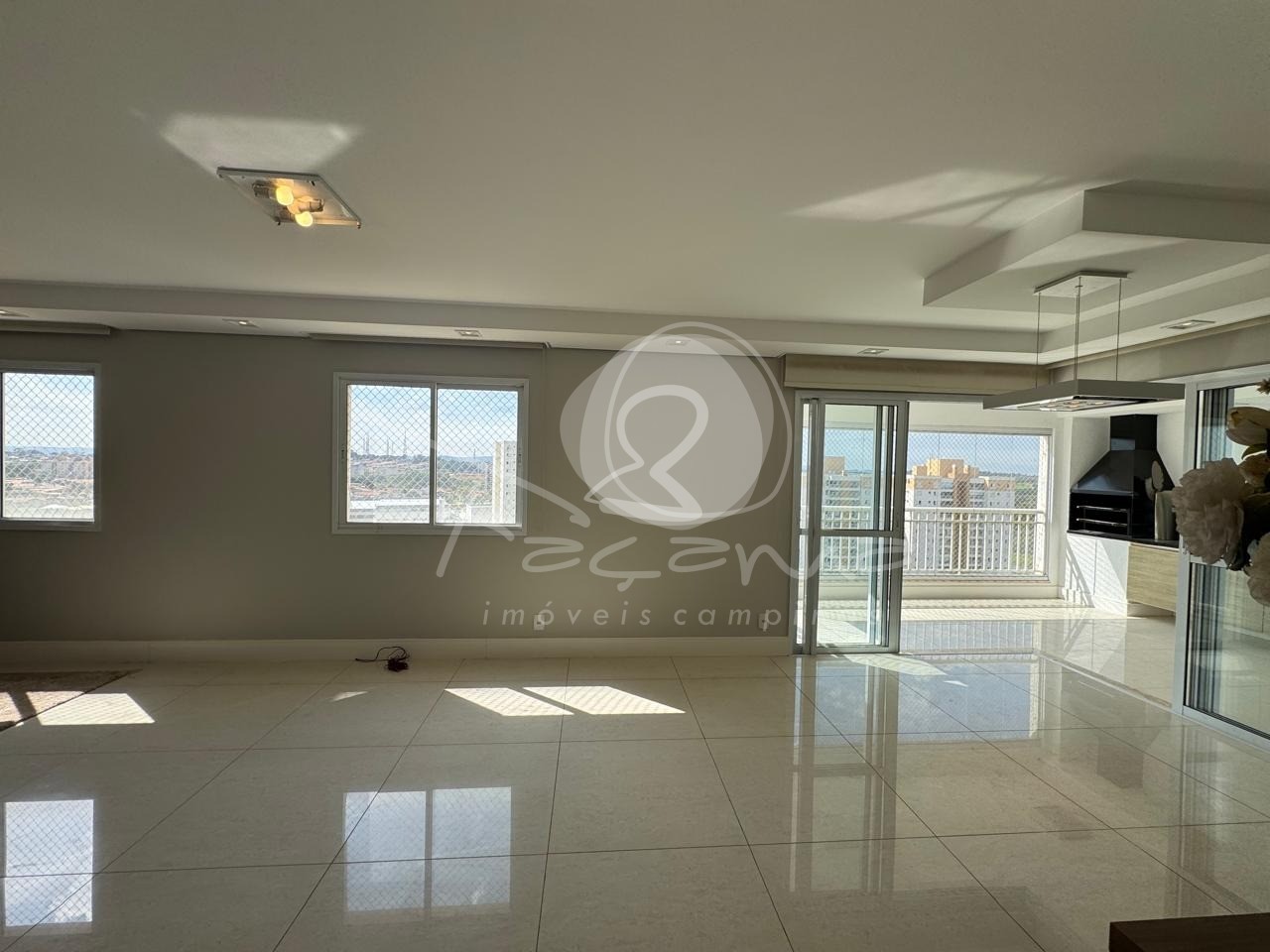 Apartamento, 3 quartos, 160 m² - Foto 1