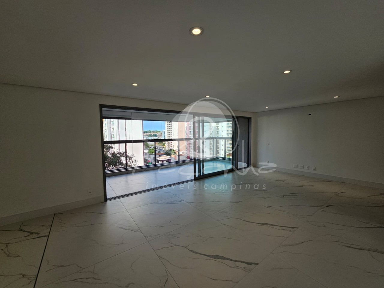 Apartamento, 3 quartos, 170 m² - Foto 2