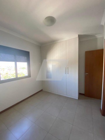 Apartamento para alugar com 3 quartos, 97m² - Foto 4