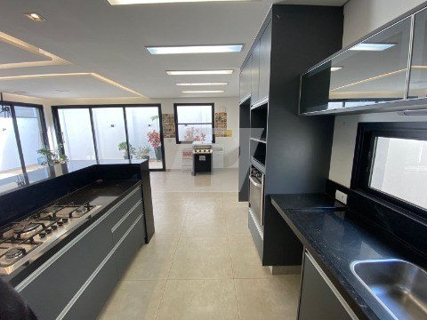 Casa de Condomínio à venda e aluguel com 3 quartos, 300m² - Foto 51