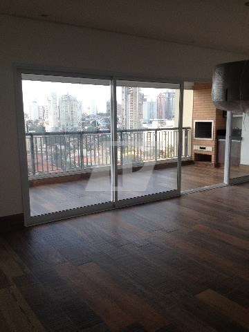 Apartamento para alugar com 3 quartos, 240m² - Foto 13