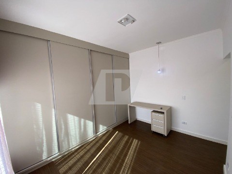Casa de Condomínio à venda e aluguel com 3 quartos, 300m² - Foto 29