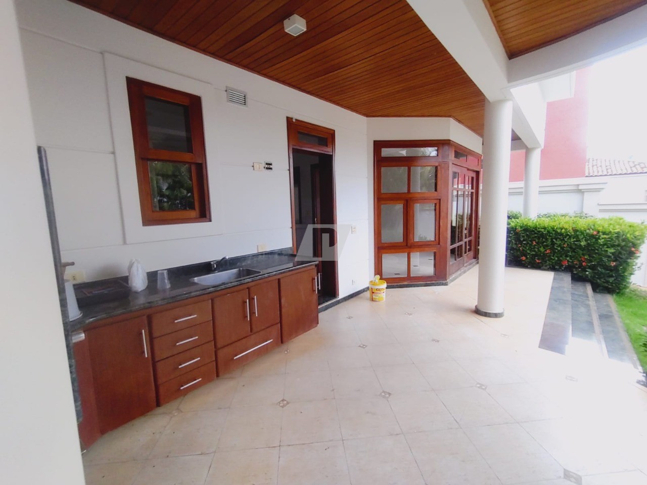 Casa de Condomínio para alugar com 3 quartos, 290m² - Foto 27