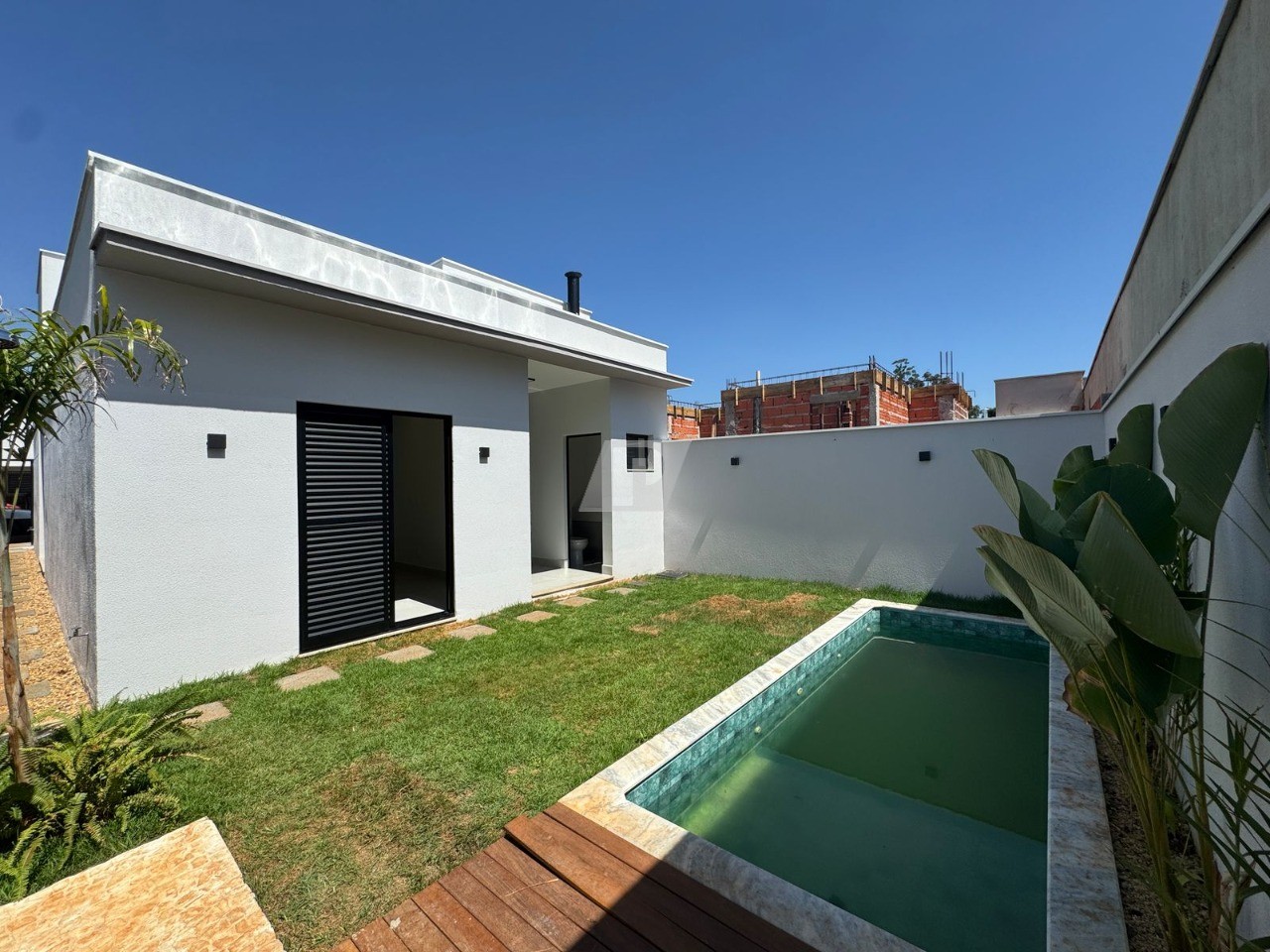 Casa de Condomínio à venda com 3 quartos, 130m² - Foto 2