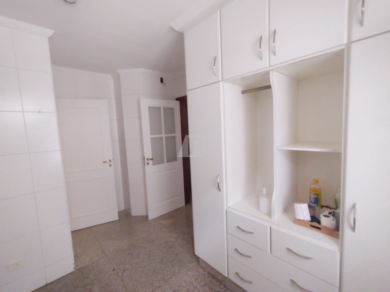 Casa de Condomínio para alugar com 3 quartos, 290m² - Foto 21